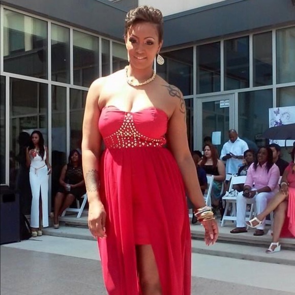 💐🟡LAST ONE: Red and Gold Stud Dress - Medium - Picture 11 of 12